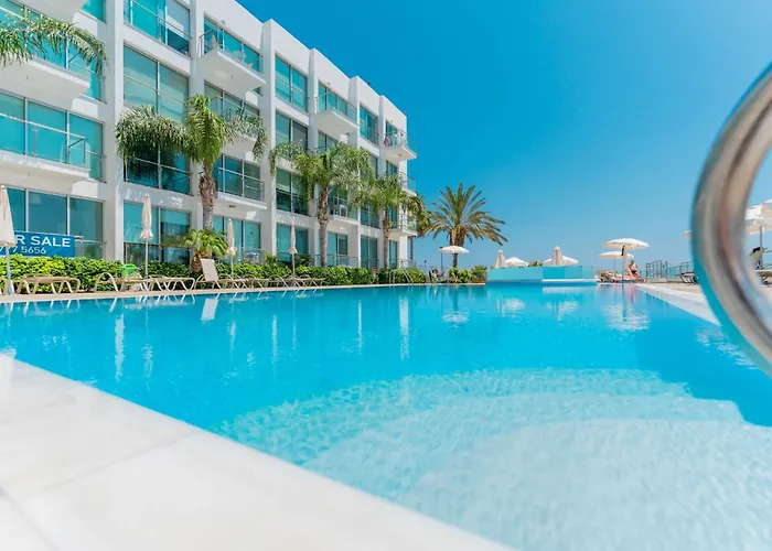 Bliss - Coralli Beachfront Apartment